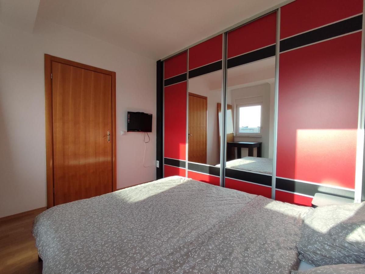 Appartement Apartman Ana à Gradiška Extérieur photo